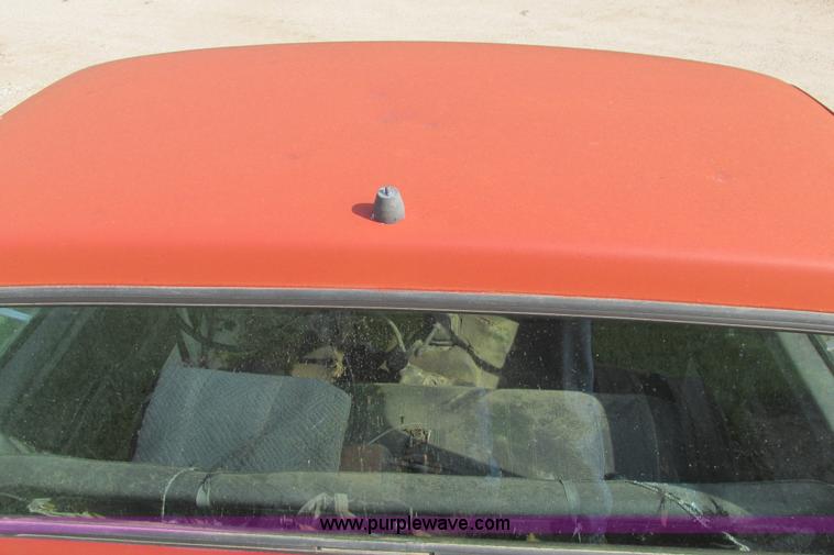 image for item I9545 1980 Ford F350 truck cab and chassis