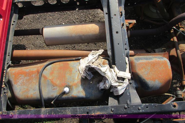 image for item I9545 1980 Ford F350 truck cab and chassis