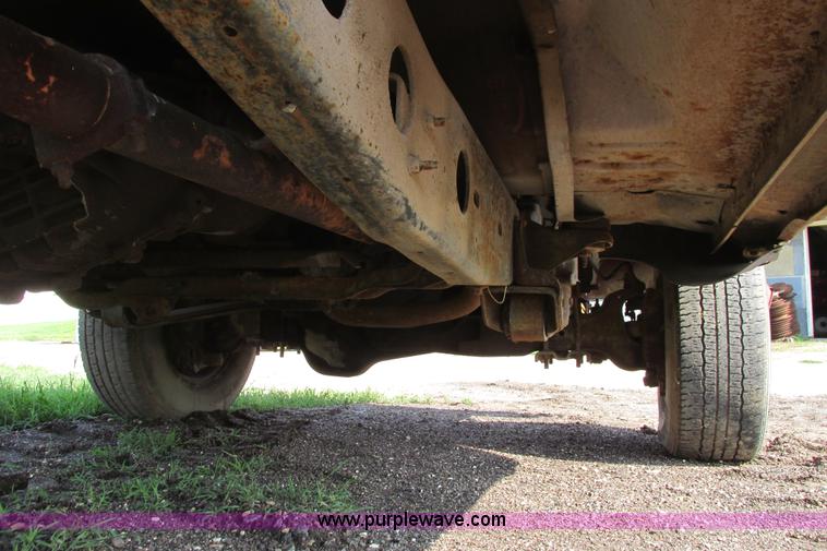 image for item I9545 1980 Ford F350 truck cab and chassis