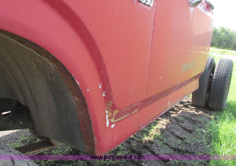 image for item I9545 1980 Ford F350 truck cab and chassis