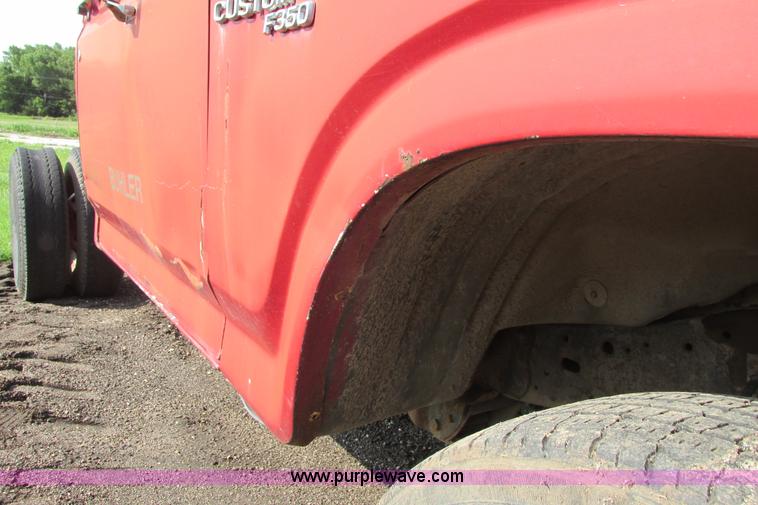 image for item I9545 1980 Ford F350 truck cab and chassis