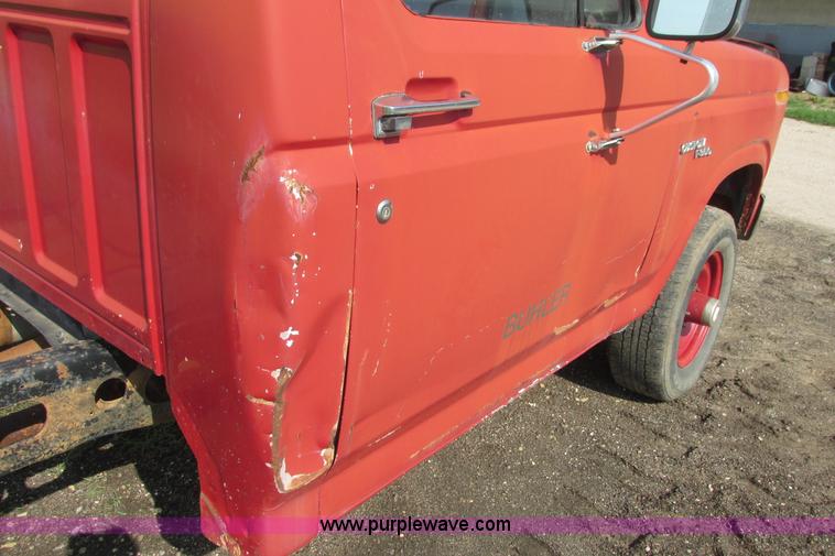 image for item I9545 1980 Ford F350 truck cab and chassis