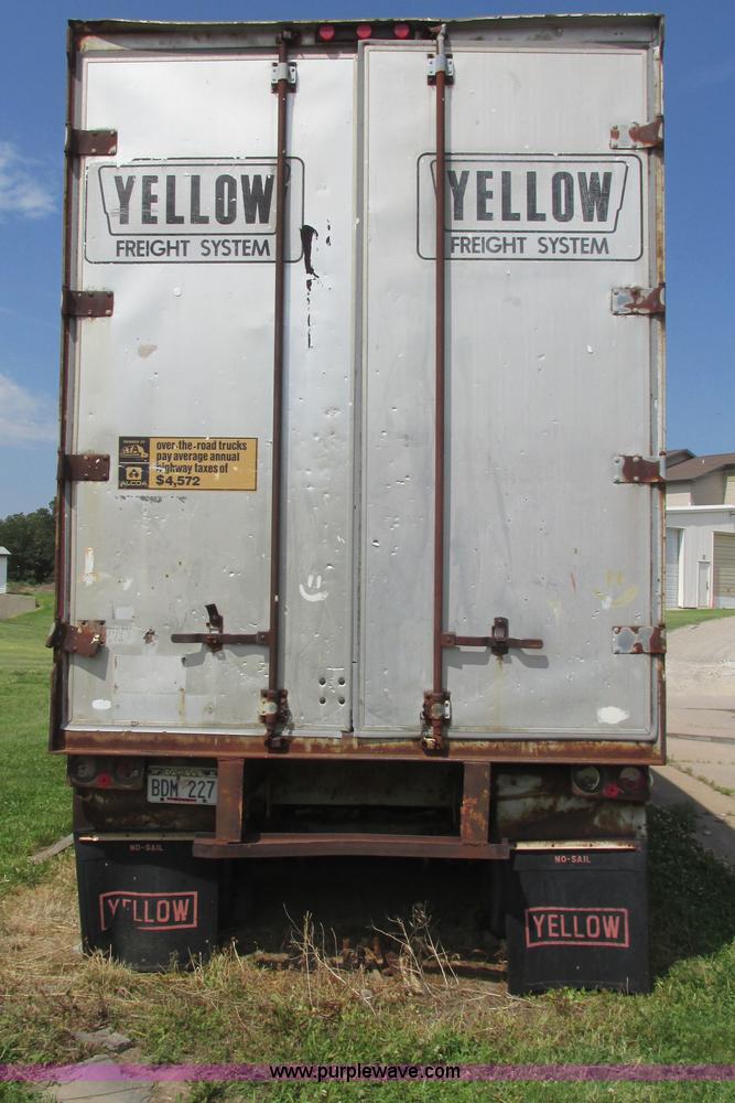 image for item I9549 1979 Fruehauf dry van trailer