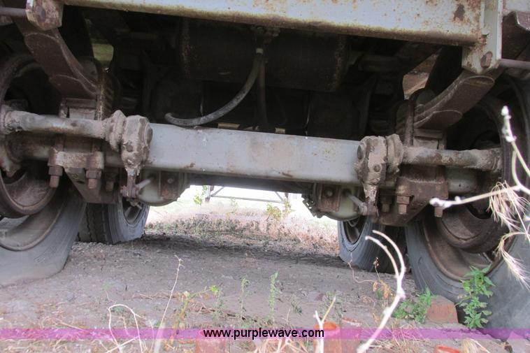 image for item I9549 1979 Fruehauf dry van trailer