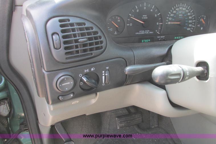 image for item I9559 1998 Dodge Grand Caravan SE van