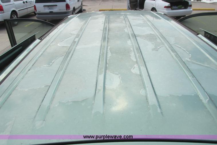 image for item I9559 1998 Dodge Grand Caravan SE van