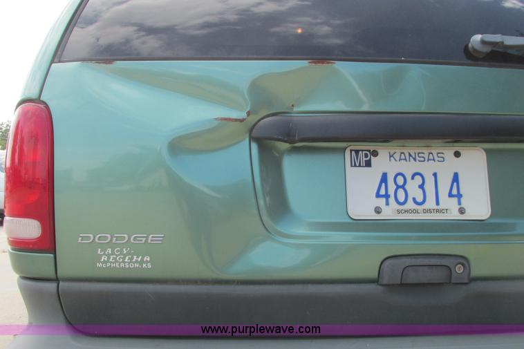 image for item I9559 1998 Dodge Grand Caravan SE van