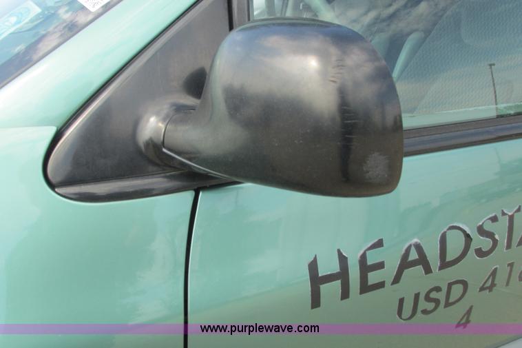 image for item I9559 1998 Dodge Grand Caravan SE van