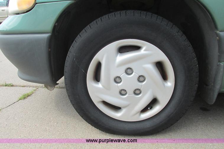 image for item I9559 1998 Dodge Grand Caravan SE van