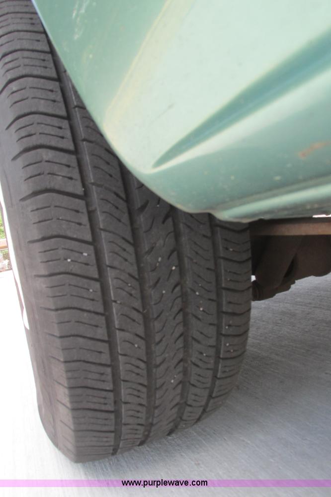 image for item I9559 1998 Dodge Grand Caravan SE van