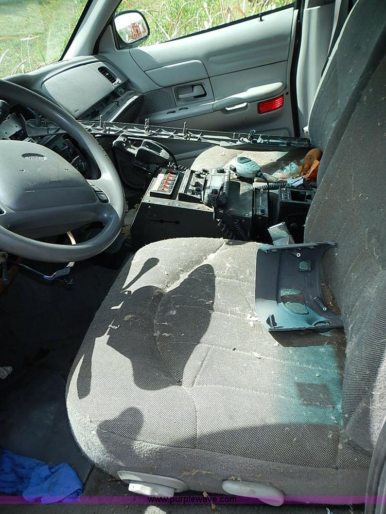 image for item J1022 2000 Ford Crown Victoria Police Interceptor