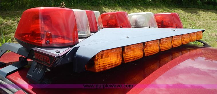 image for item J1022 2000 Ford Crown Victoria Police Interceptor