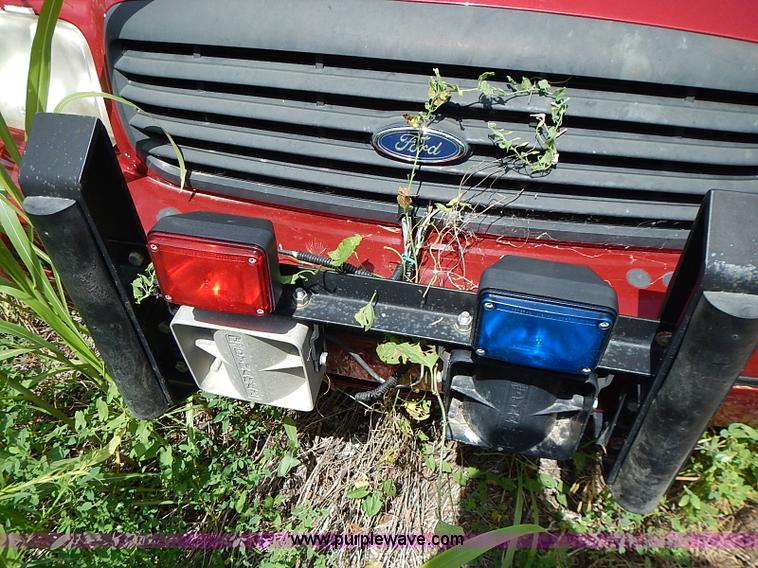 image for item J1022 2000 Ford Crown Victoria Police Interceptor