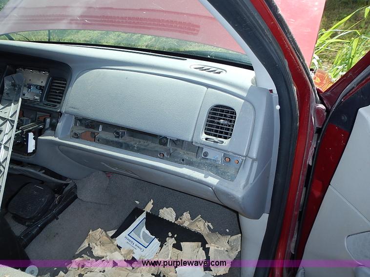 image for item J1022 2000 Ford Crown Victoria Police Interceptor