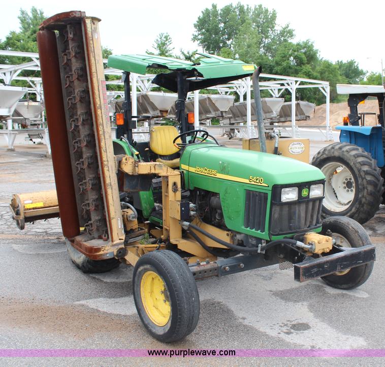 image for item J1026 2003 John Deere 5420 tractor