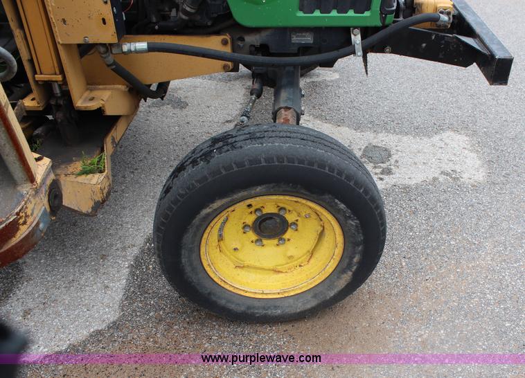 image for item J1026 2003 John Deere 5420 tractor