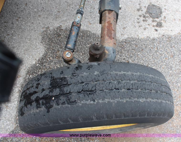 image for item J1026 2003 John Deere 5420 tractor