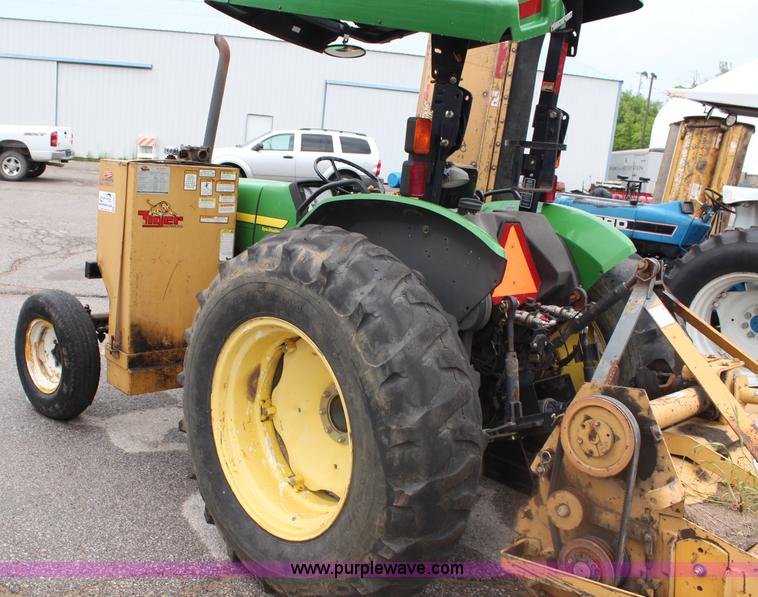 image for item J1026 2003 John Deere 5420 tractor