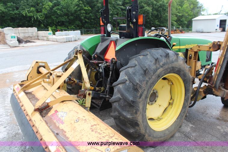image for item J1035 2003 John Deere 5420 tractor