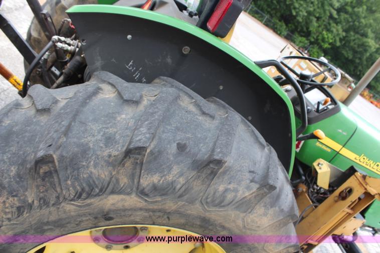 image for item J1035 2003 John Deere 5420 tractor