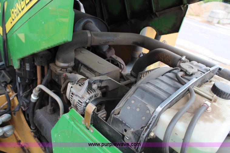image for item J1035 2003 John Deere 5420 tractor