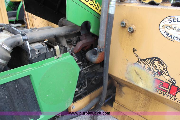 image for item J1035 2003 John Deere 5420 tractor