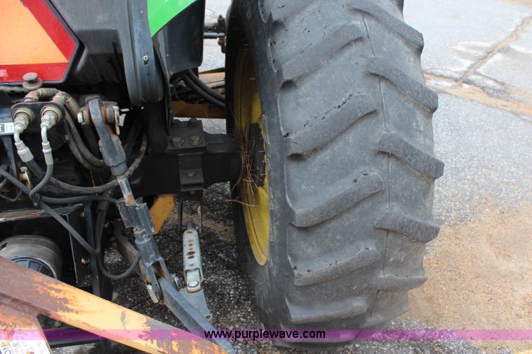 image for item J1036 2003 John Deere 5420 tractor