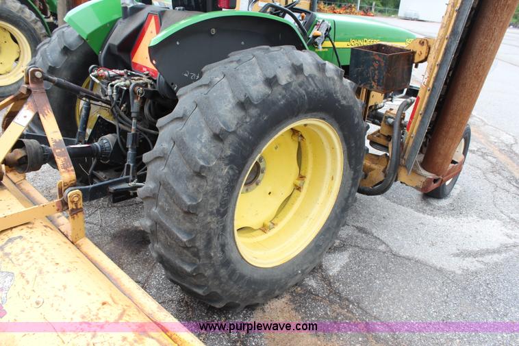 image for item J1036 2003 John Deere 5420 tractor