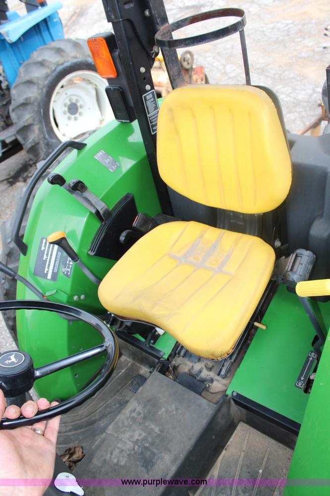 image for item J1036 2003 John Deere 5420 tractor