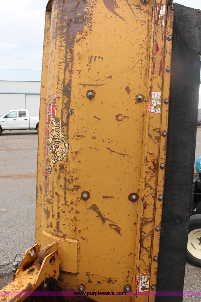 image for item J1036 2003 John Deere 5420 tractor