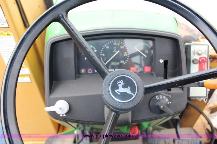 image for item J1036 2003 John Deere 5420 tractor