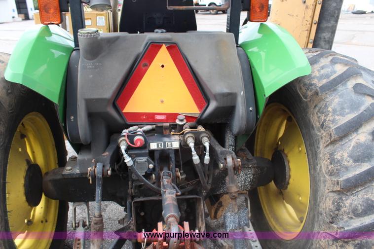 image for item J1037 2003 John Deere 5420 tractor