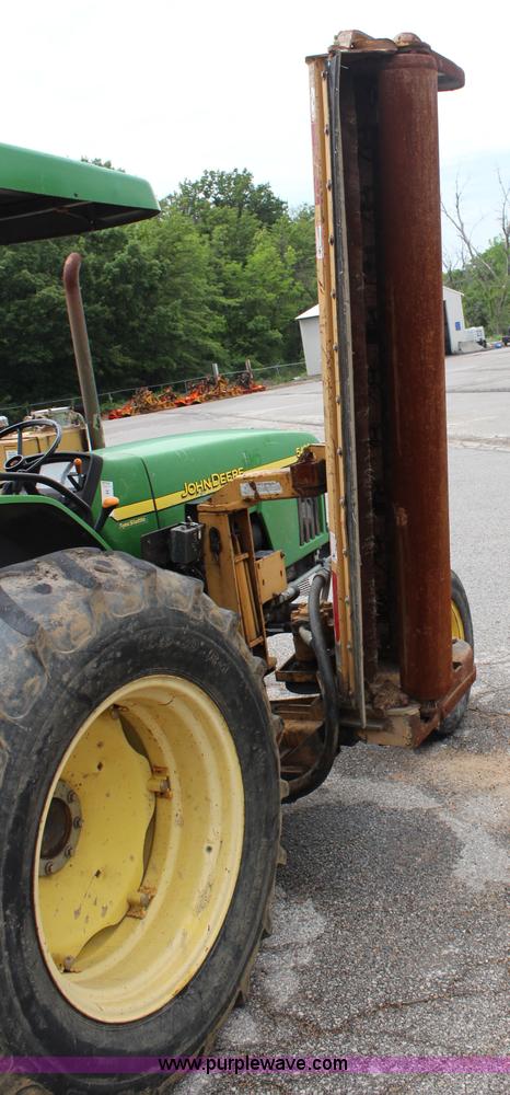 image for item J1037 2003 John Deere 5420 tractor