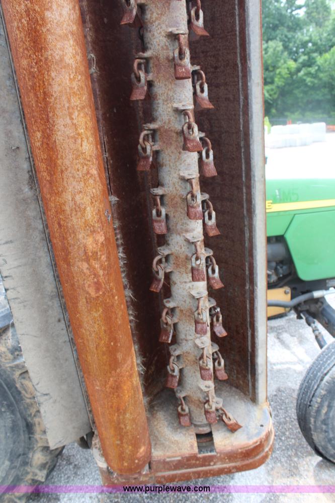 image for item J1037 2003 John Deere 5420 tractor