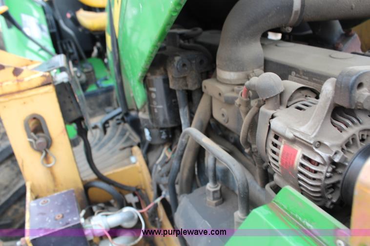 image for item J1037 2003 John Deere 5420 tractor