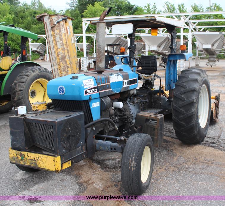 image for item J1038 Ford 5030 tractor