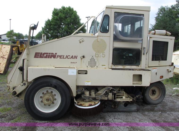 image for item J1070 1998 Elgin Pelican P series street sweeper