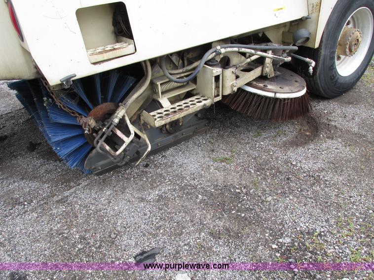 image for item J1070 1998 Elgin Pelican P series street sweeper