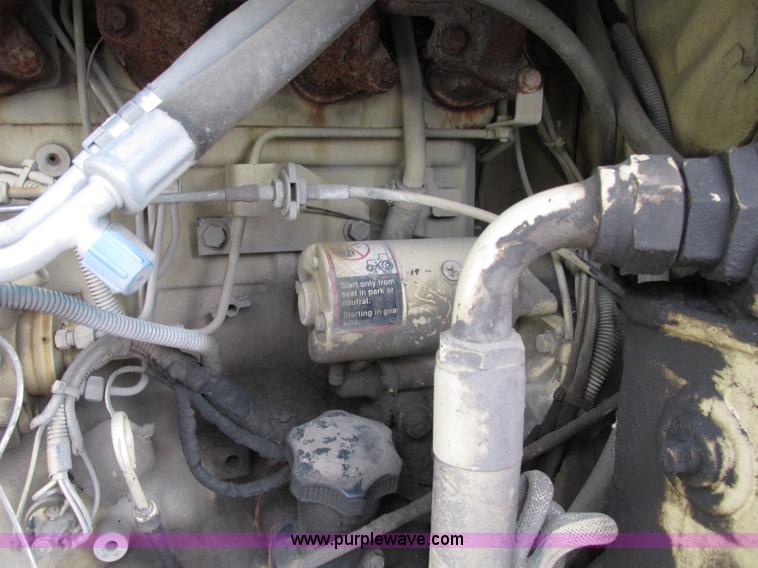 image for item J1070 1998 Elgin Pelican P series street sweeper