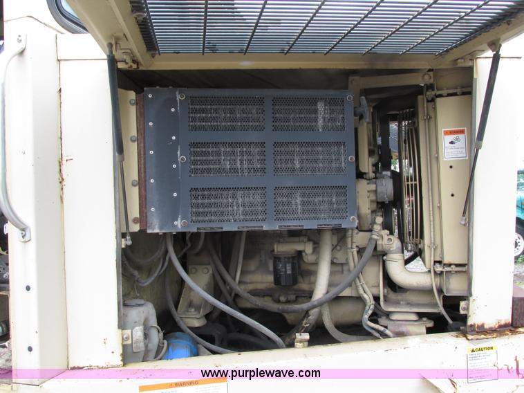 image for item J1070 1998 Elgin Pelican P series street sweeper