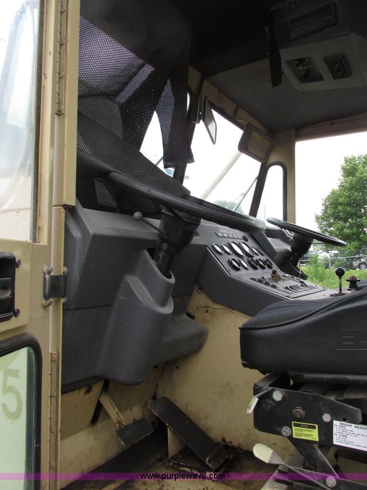 image for item J1070 1998 Elgin Pelican P series street sweeper