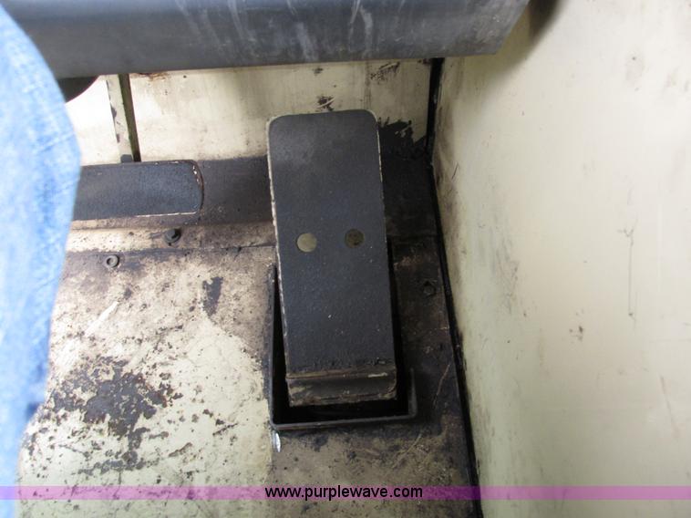 image for item J1070 1998 Elgin Pelican P series street sweeper