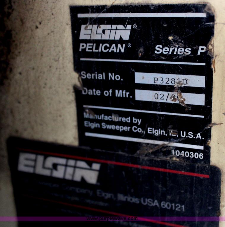 image for item J1071 2000 Elgin Pelican P series street sweeper