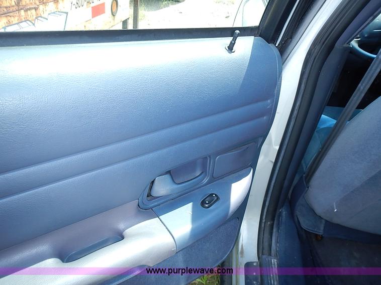 image for item J1072 2000 Ford Crown Victoria Police Interceptor