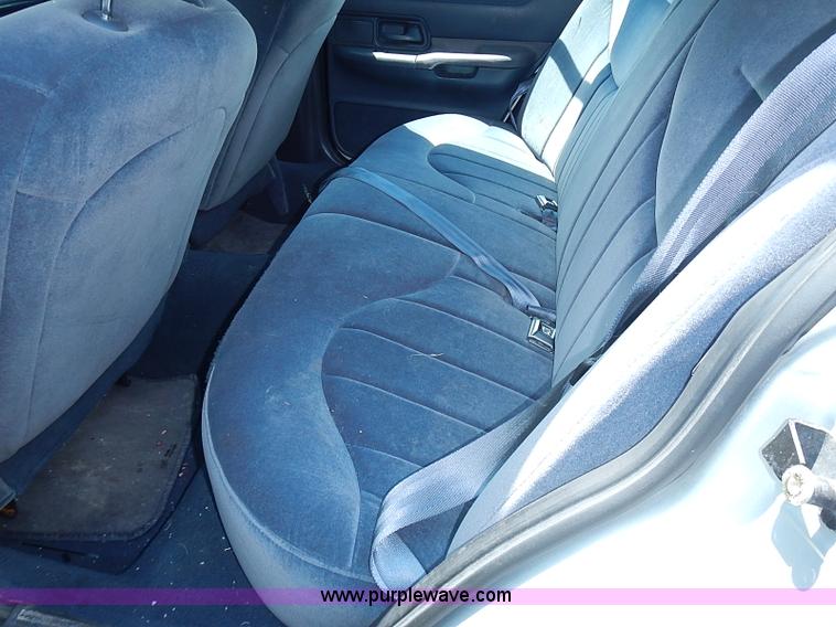 image for item J1072 2000 Ford Crown Victoria Police Interceptor