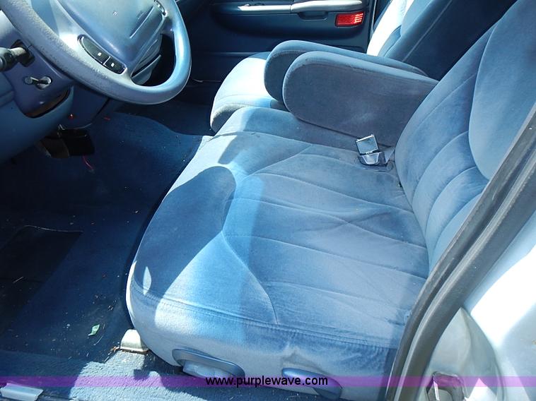 image for item J1072 2000 Ford Crown Victoria Police Interceptor