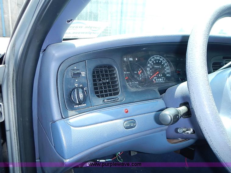 image for item J1072 2000 Ford Crown Victoria Police Interceptor