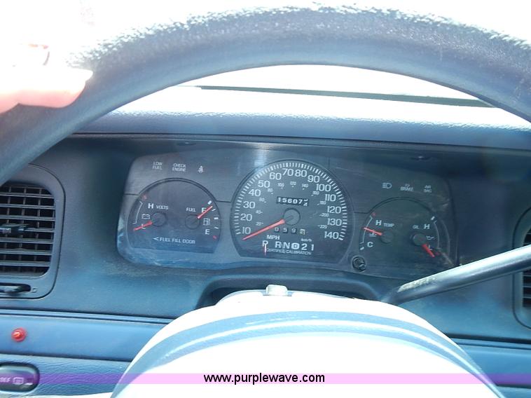 image for item J1072 2000 Ford Crown Victoria Police Interceptor