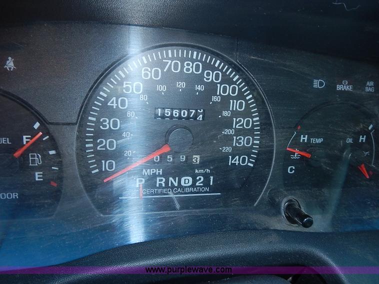 image for item J1072 2000 Ford Crown Victoria Police Interceptor