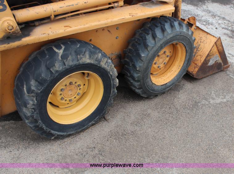 image for item J1076 Case 1835B Uniloader skid steer